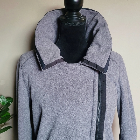 Lululemon Moto Jacket Ambient Gray Black - Picture 8 of 14